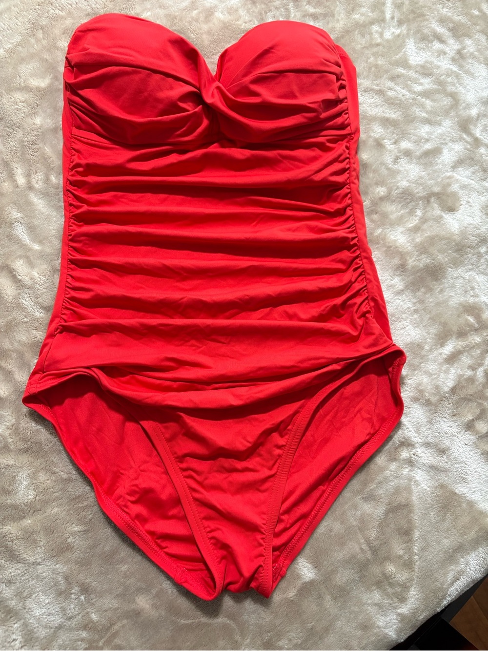 NWT Anne Cole Signature Twist Front Ruched One Piece Swimsuit Red Lips- Size 6
